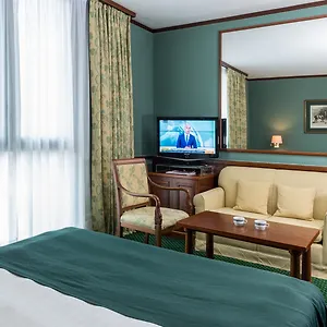 4* Отель Leonardo Center